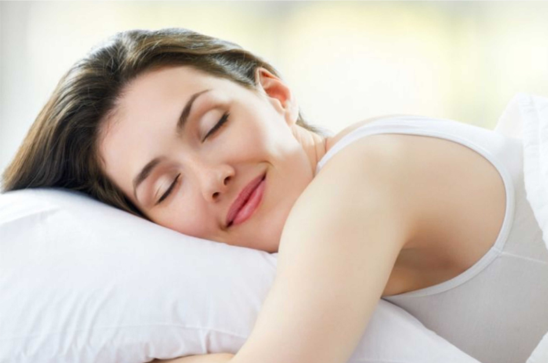 Dormir demais ou de menos aumenta o risco de derrame